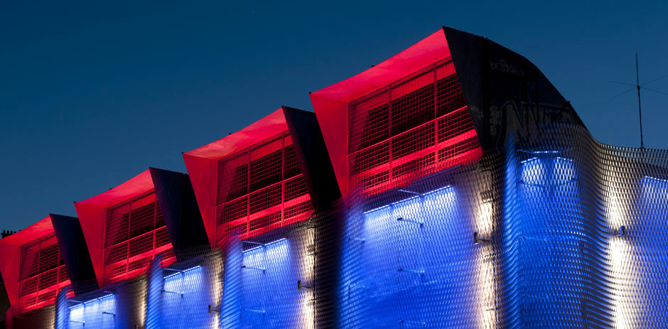 Usine de filtration de l'air, éclairée par Ambiance Lumière